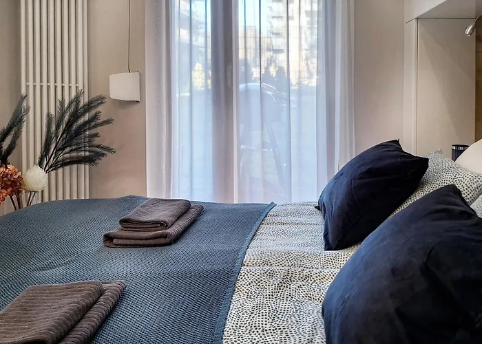 Classy 2-Room Apartment With Private Garden And Air Conditioning- Old Town