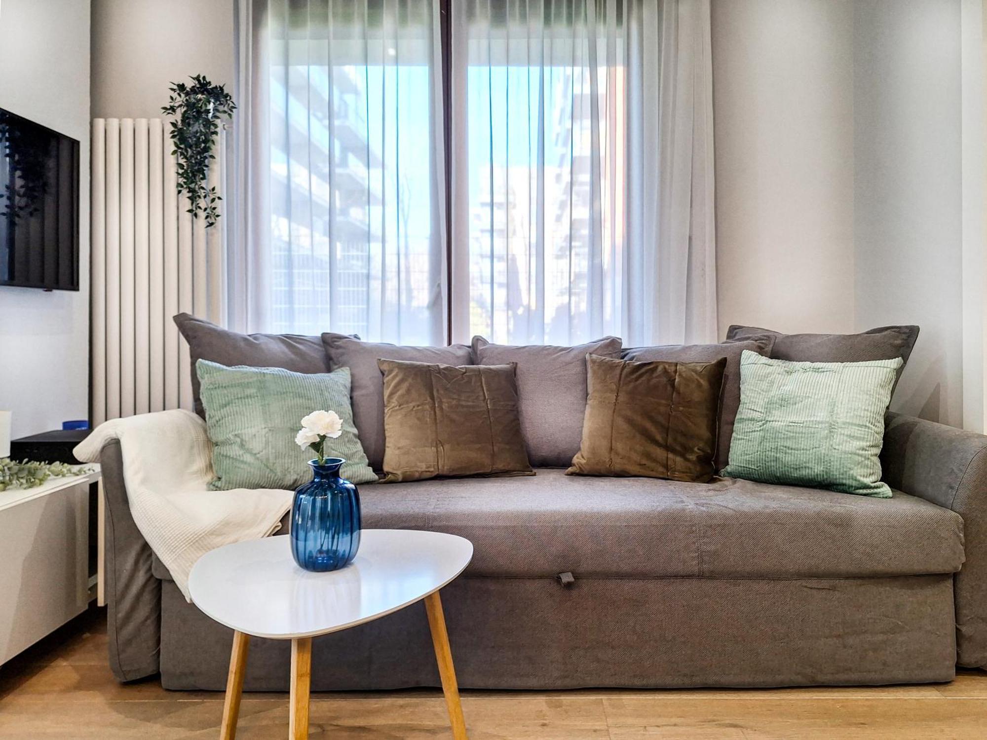 Classy 2-room With Private Garden And Air Conditioning- Old Town Apartamento